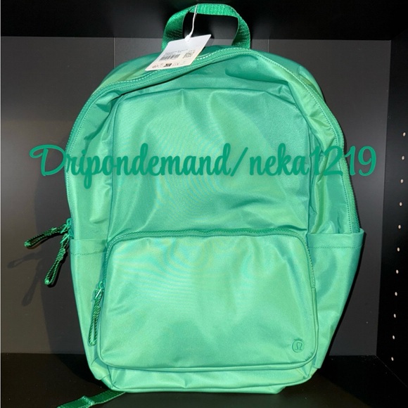 Lululemon Everywhere Backpack 22L- Raceway Green/Sheer Oak - Picture 3 of 10